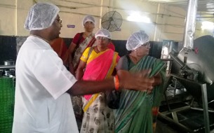 Anganwadi CDPO officers visit Hyderabad kitchen